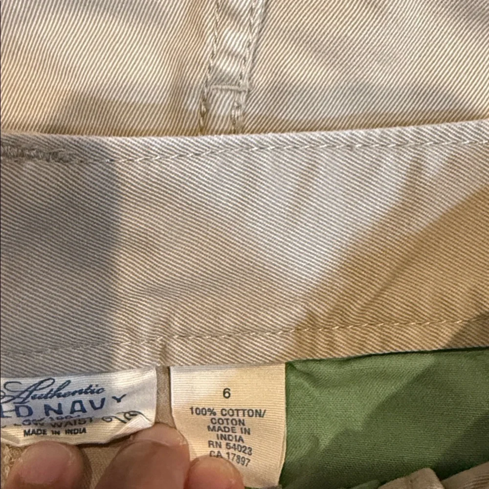 Size 6 Old Navy Beige Mini Skirt - Good Conditon